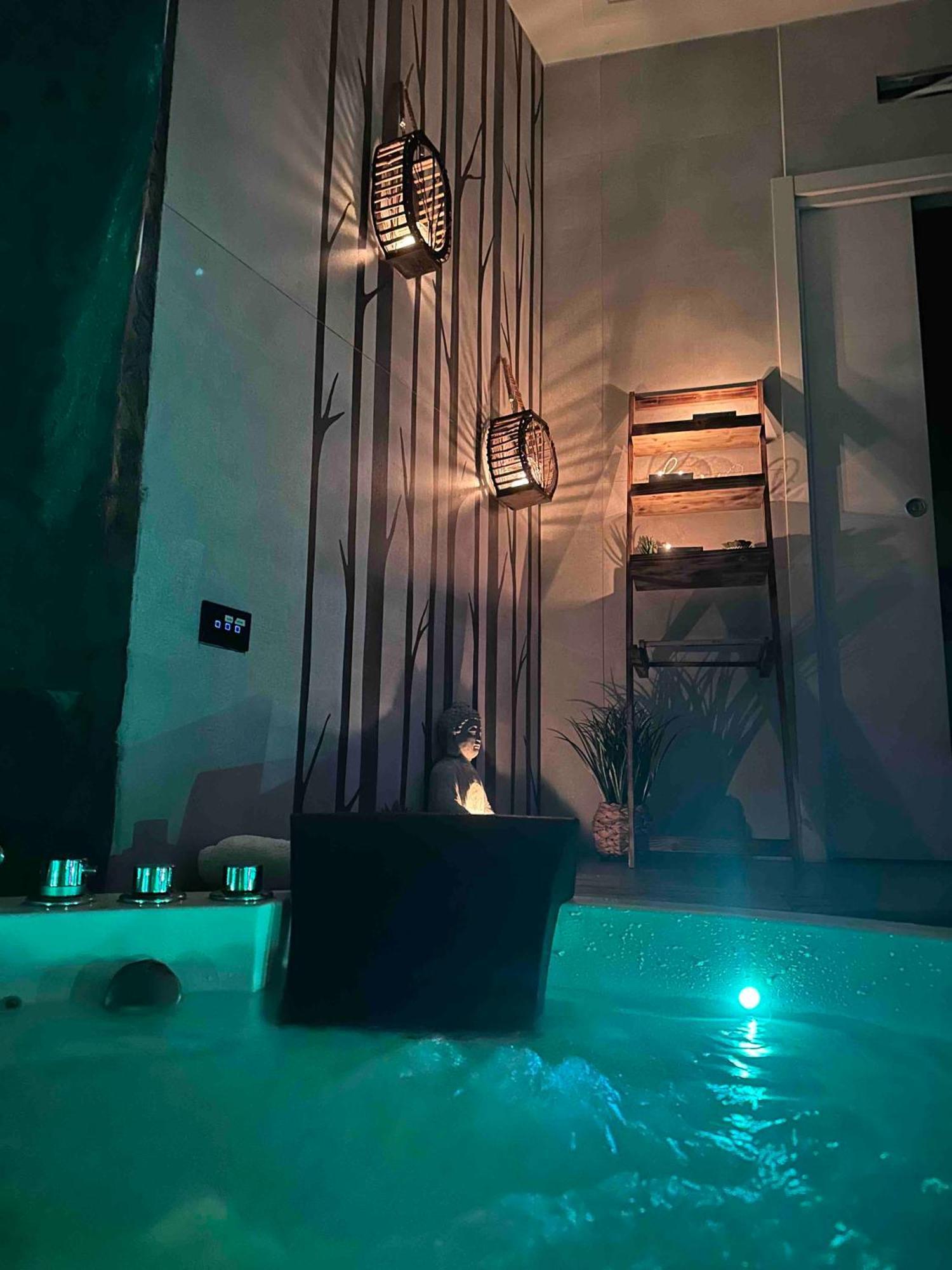 Elite Apartment Spa CTA Exterior photo