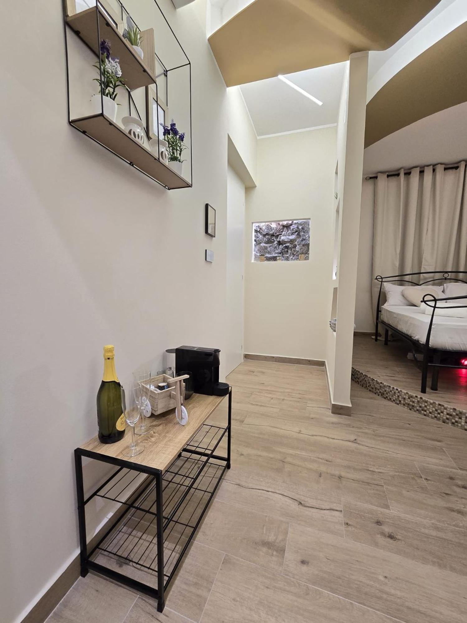 Elite Apartment Spa CTA Exterior photo